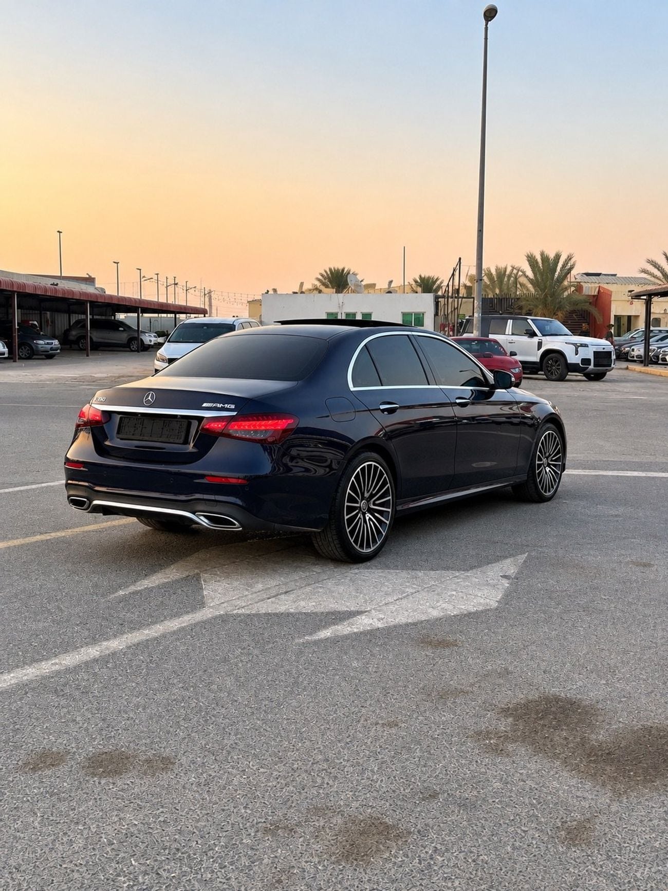 Mercedes Benz E350 4MATIC Mercedes-Benz E350 AMG | 2021