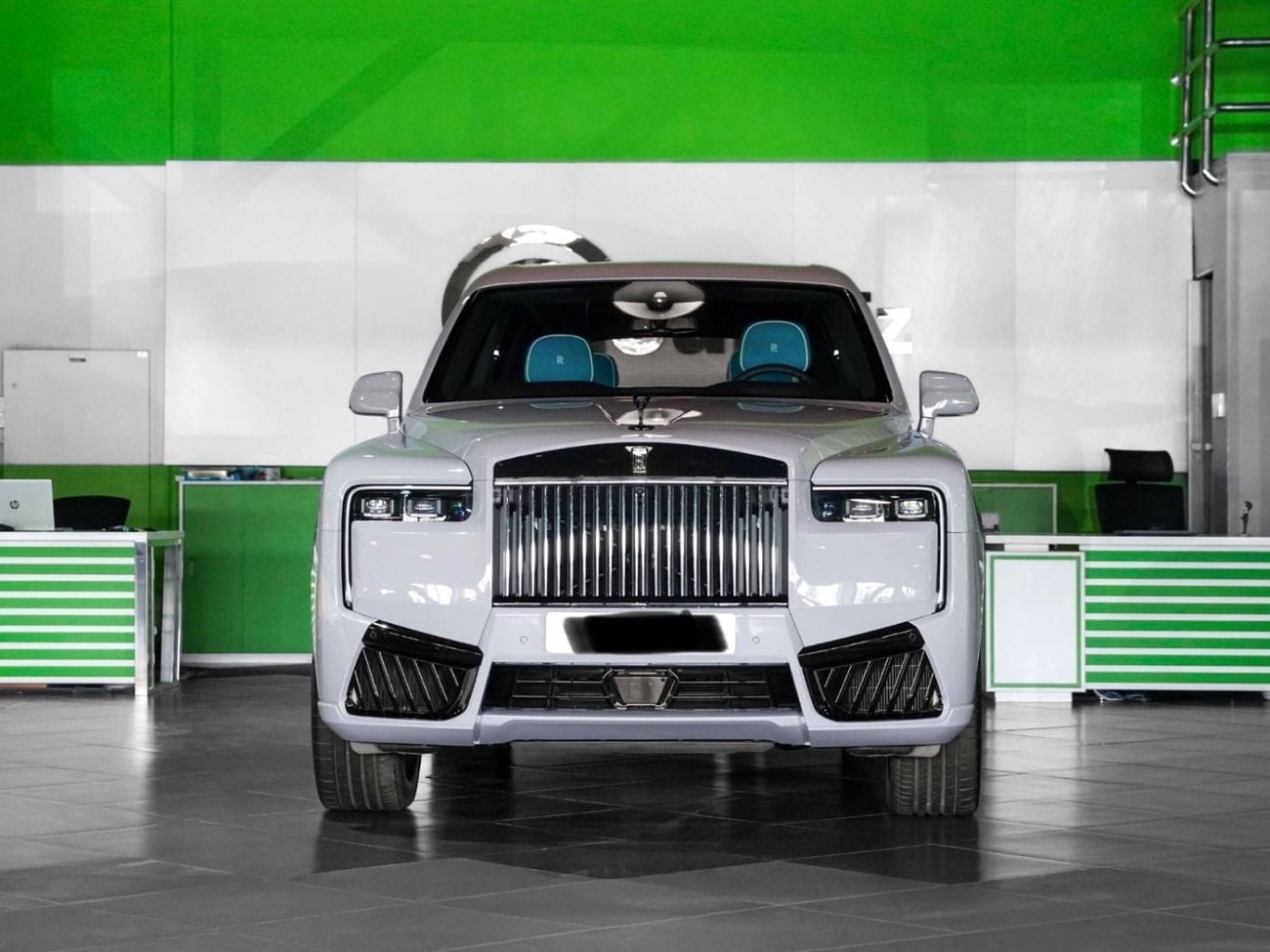 Rolls Royce Cullinan BLACK BADGE