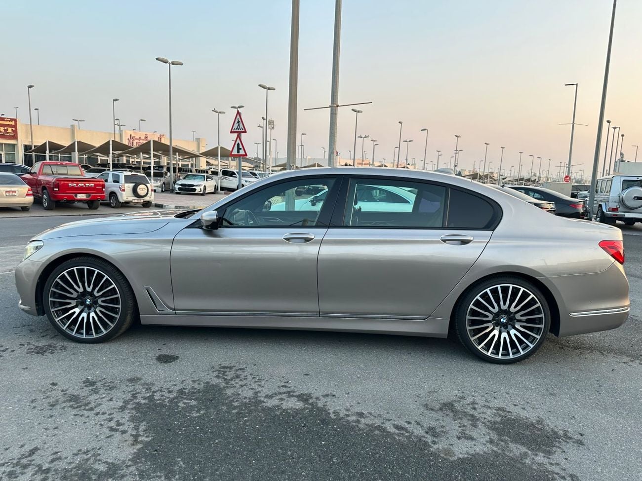 BMW 750Li XDRIVE LUXURY