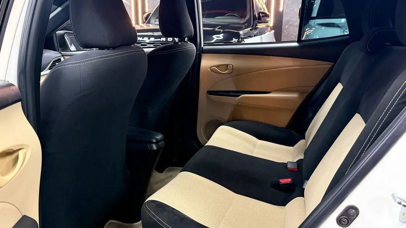 Toyota Yaris SE