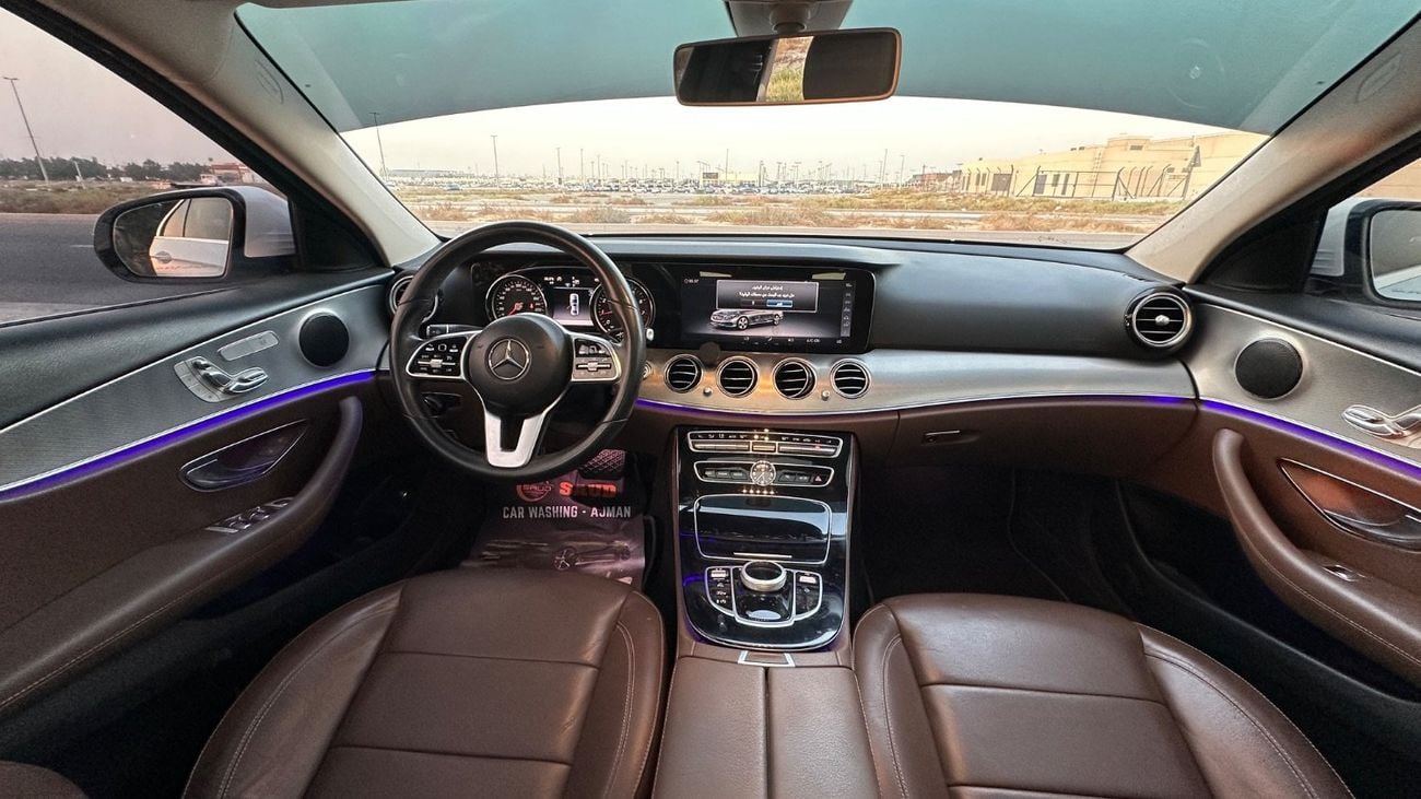 Mercedes Benz E200 PREMIUM