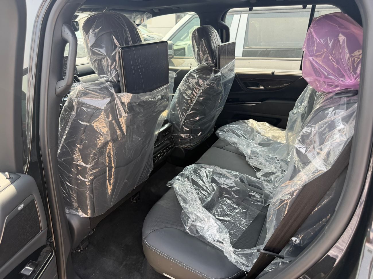 Lexus LX600 SIGNATURE