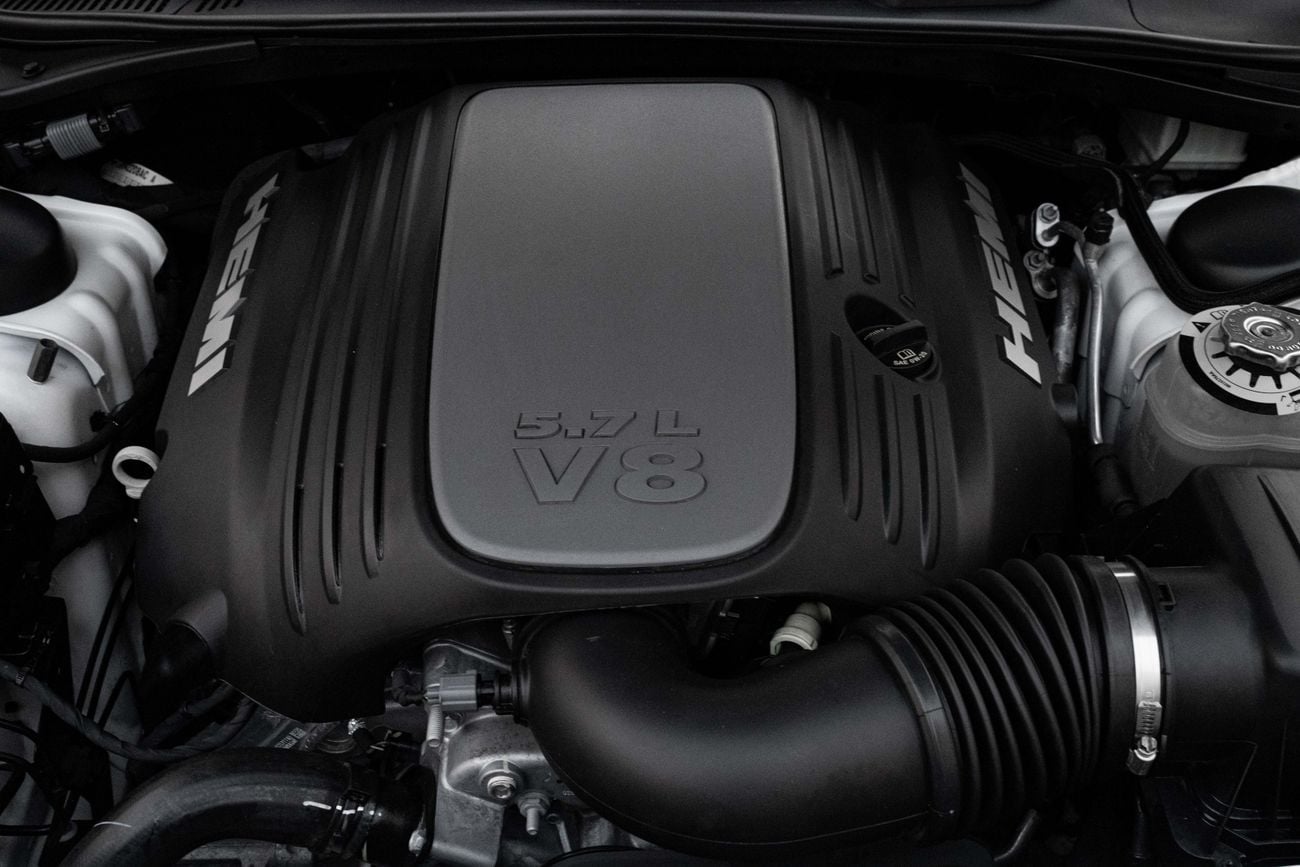 Dodge Challenger RT Challenger R/T | 2,840 P.M | 0% Downpayment | WARRANTY