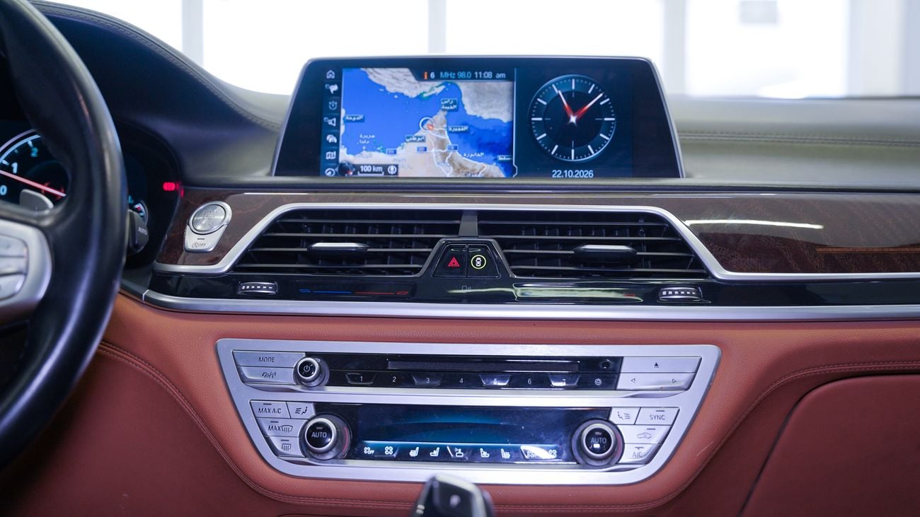 بي أم دبليو 740Li