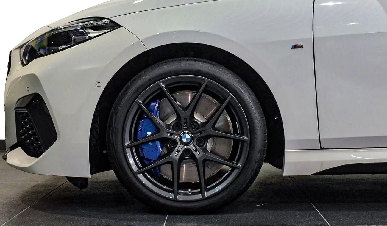 BMW M235i M235i xDrive Gran Coupe M Performance Masterclass