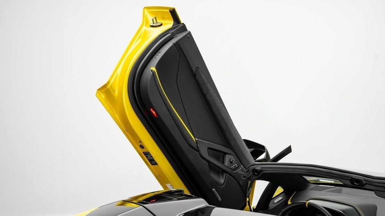 Lamborghini Aventador ULTIMAE LP 780-4 Ultimae Roadster - 2022 - GCC Specs - Under Warranty