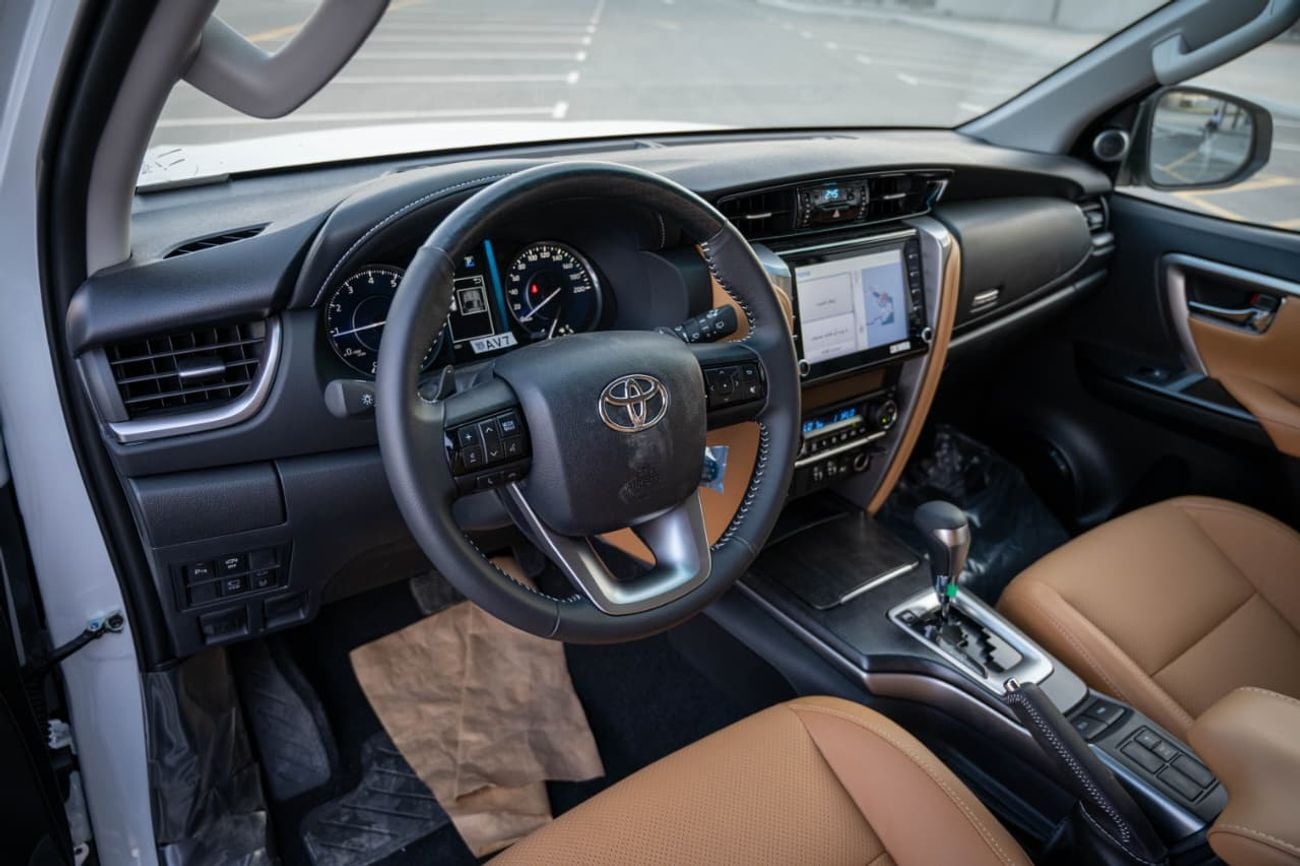 Toyota Fortuner VXR - 4.0 LTR V6 PETROL SR5 2026