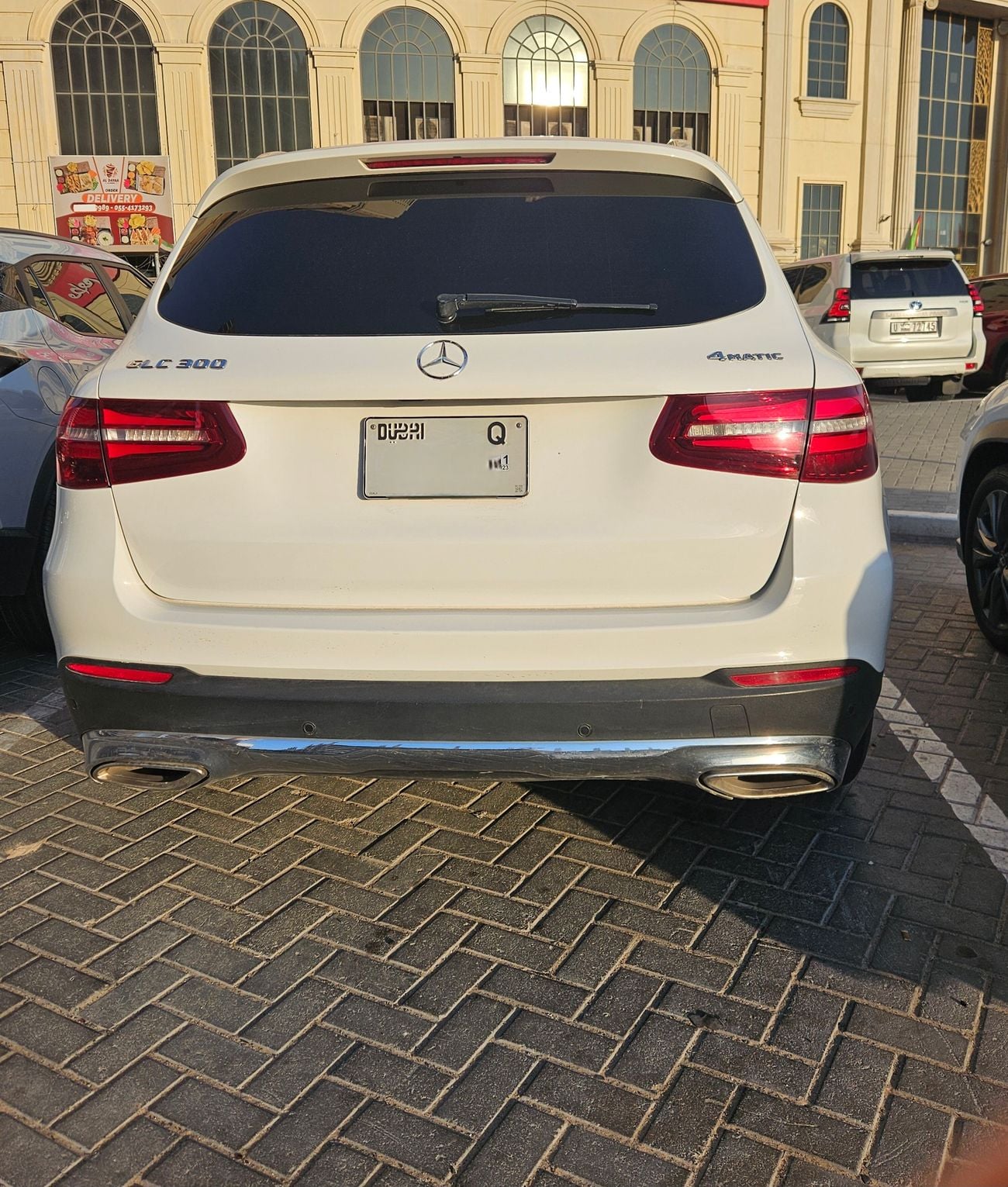 مرسيدس بنز GLC 300 E 4MATIC PREMIUM