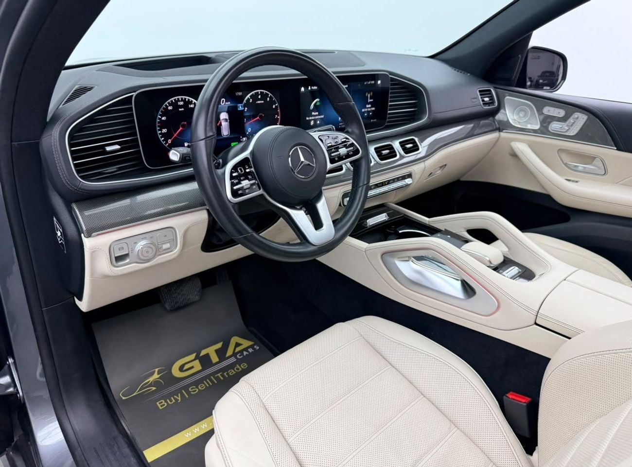 مرسيدس بنز GLE 450 4MATIC مرسيدس بنز GLE450 AMG 4MATIC موديل 2021، مع ضمان، وسجل صيانة كامل لدى مرسيدس، كاملة المواصفات، خليجي