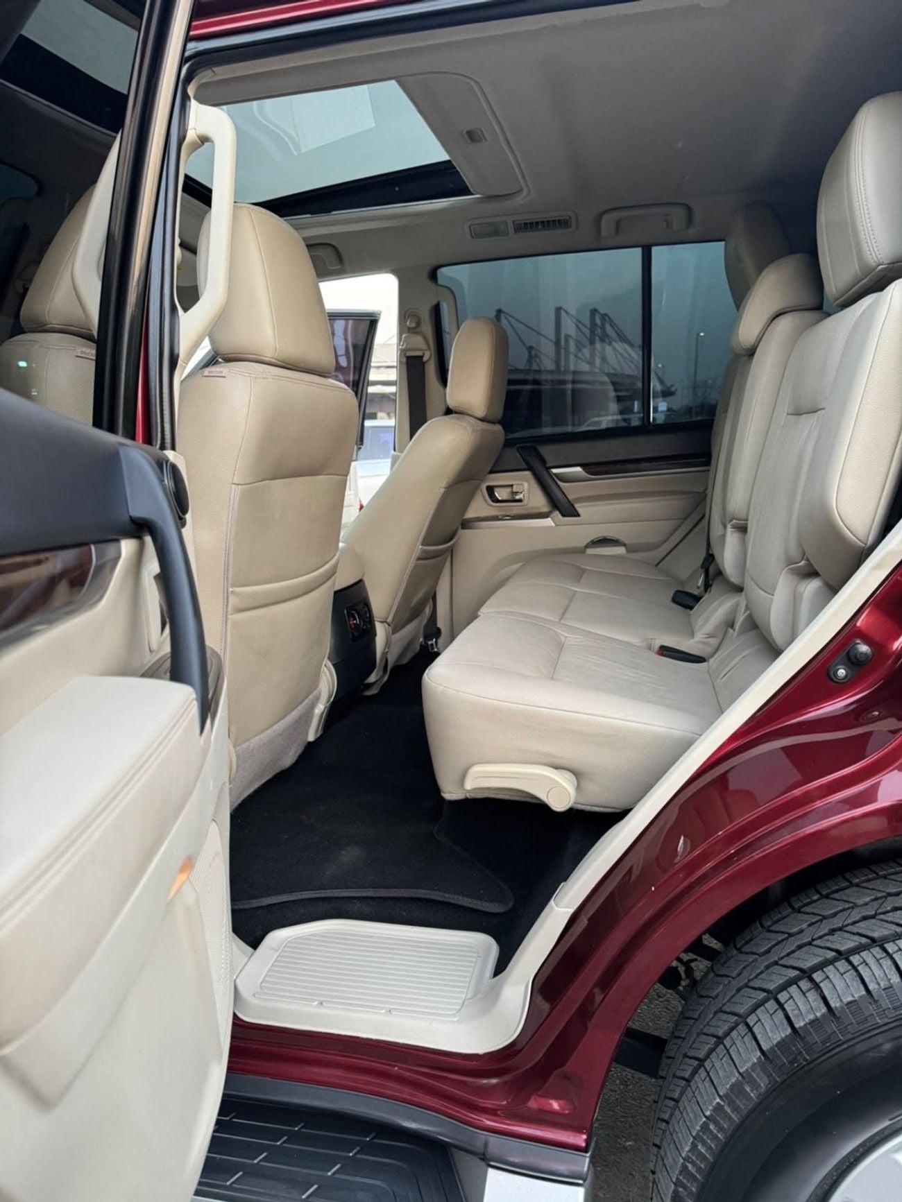 Mitsubishi Pajero GLS H/L ROCKFORD