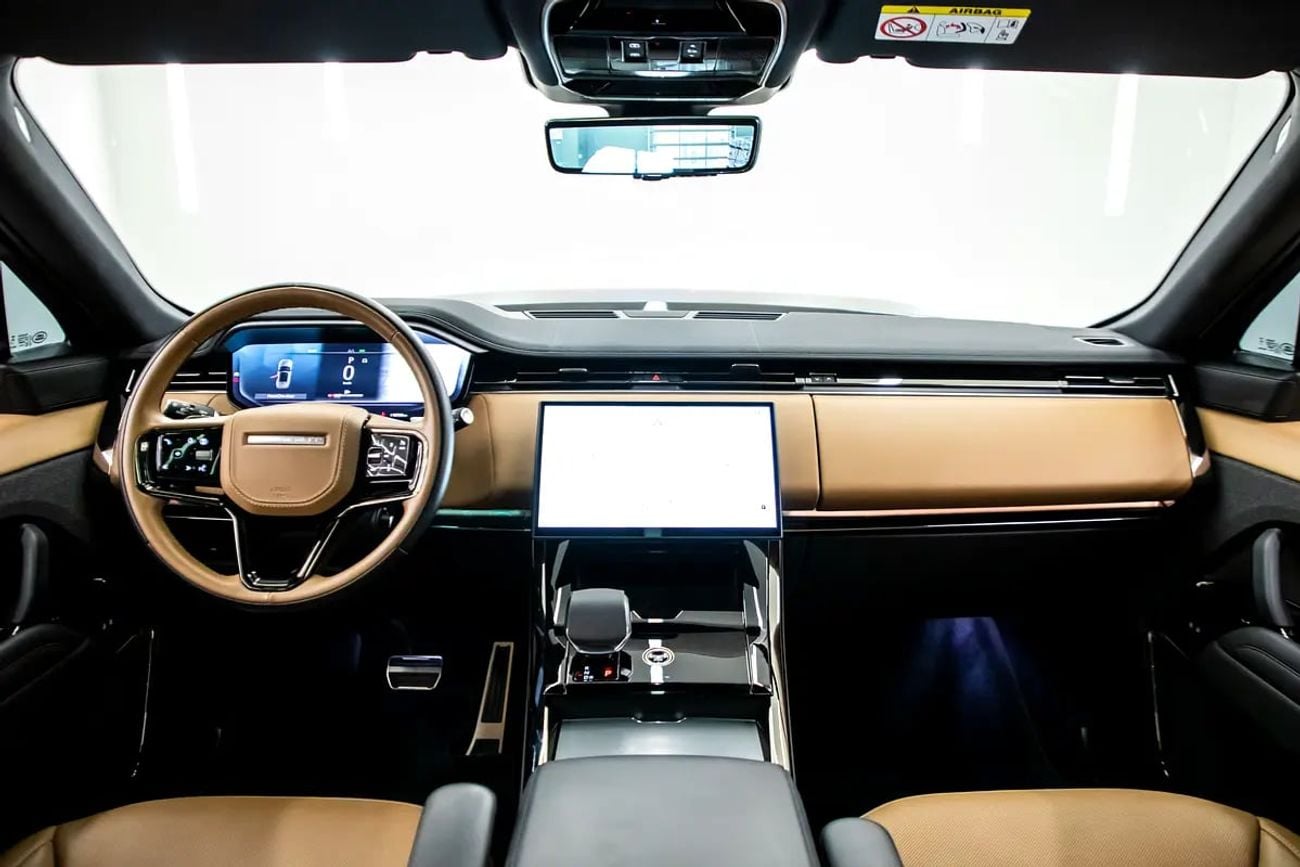 لاند روفر رينج روفر سبورت DYNAMIC HSE P400 RANGE ROVER LUMMA CLR RS DYNAMIC HSE P400 GCC WITH WARRANTY