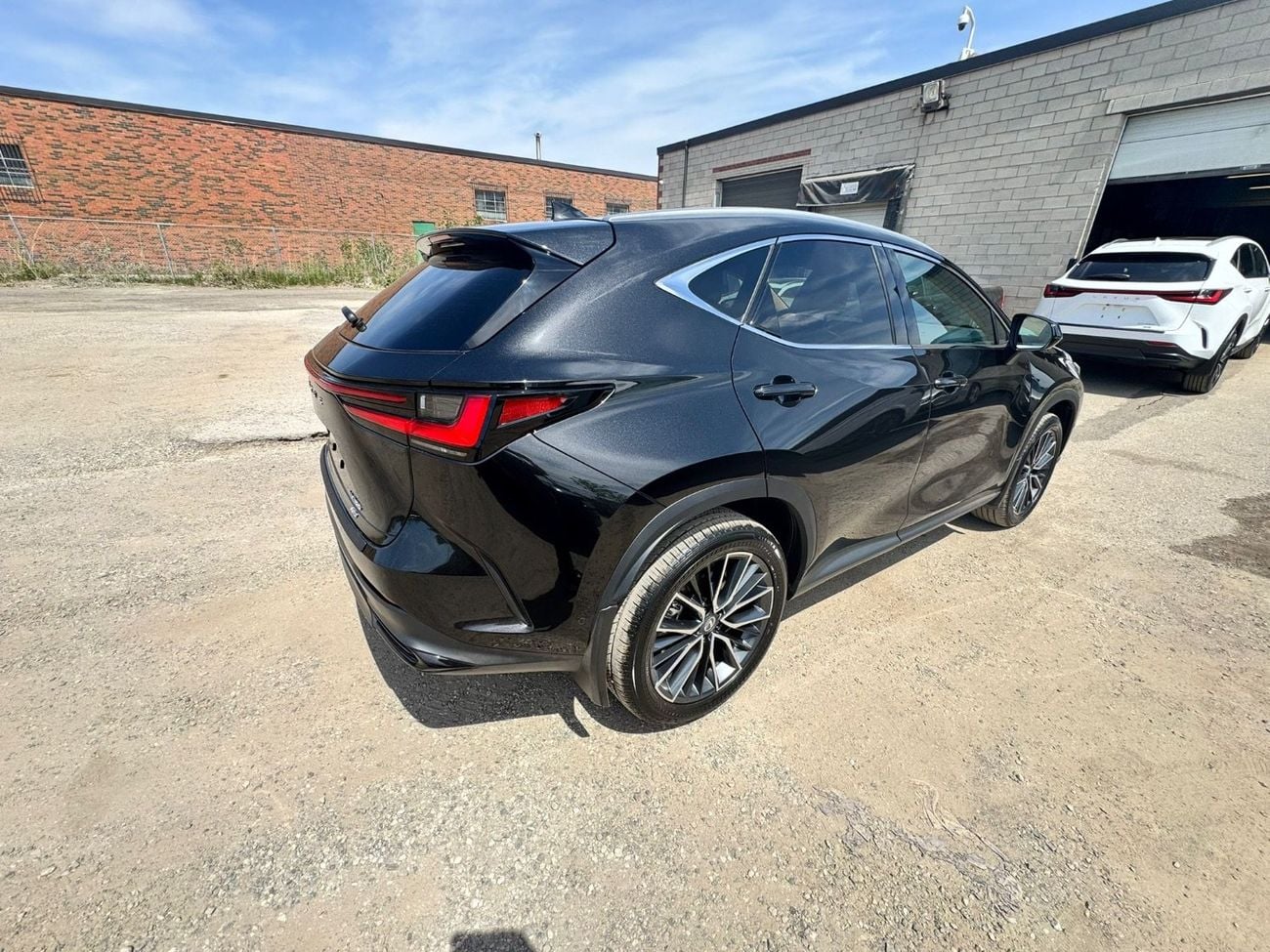 Lexus NX350