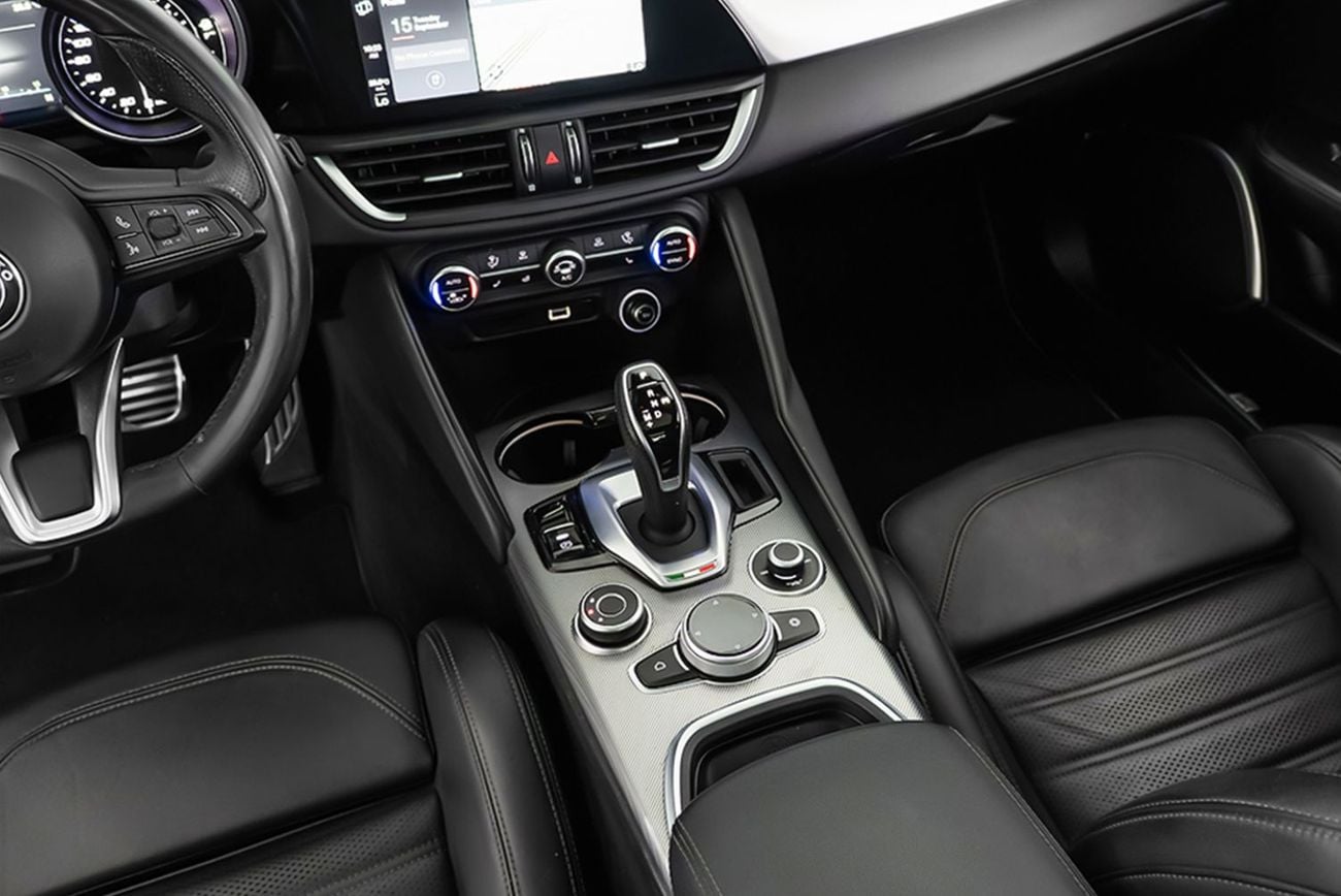 Alfa Romeo Giulia VELOCE
