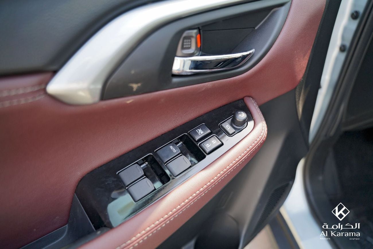 Toyota Urban Cruiser GLX - 1.5L Neo Drive | 360 Camera | Head Up Display | Panoramic Roof - GCC Specs