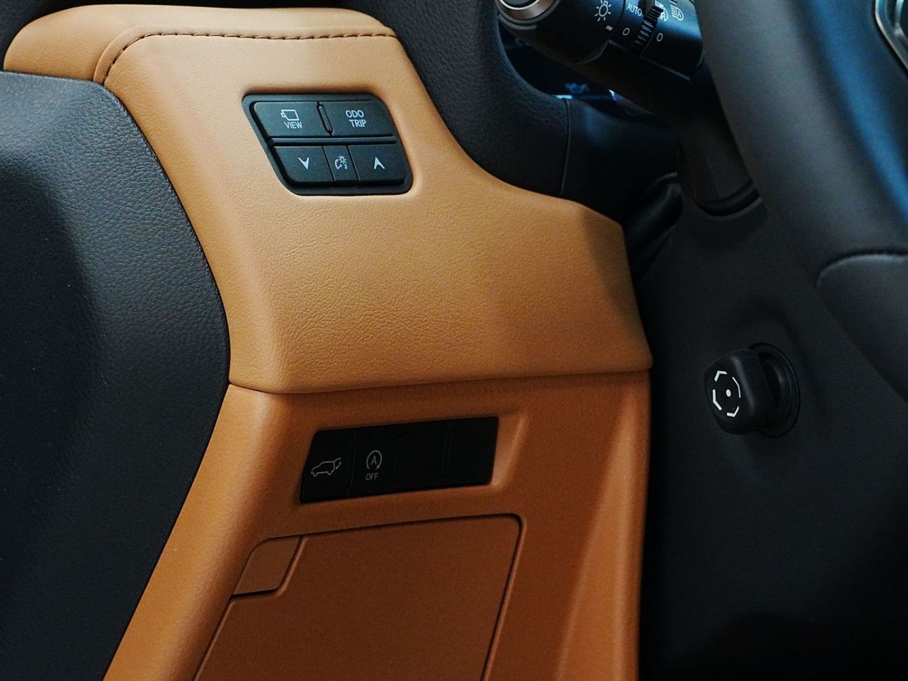 لكزس LX 600 SIGNATURE