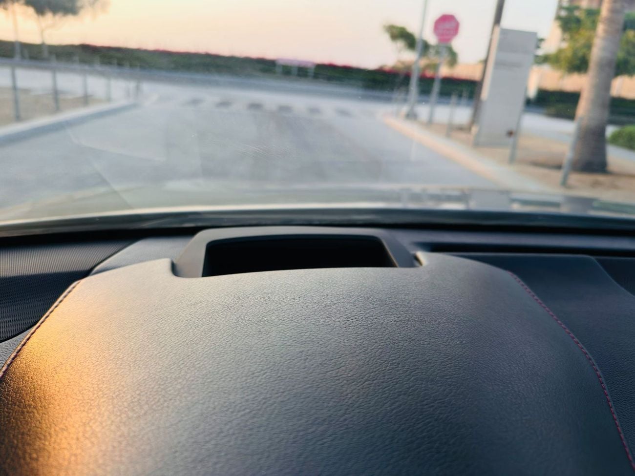 لكزس NX200t F SPORT بلاتينيوم