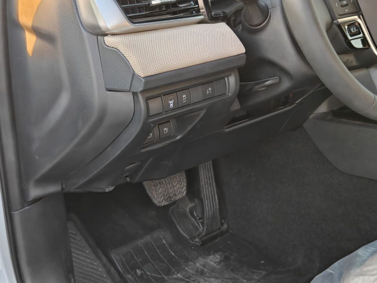 Toyota Camry LE HEV 2025 TOYOTA CAMRY 2.5L HYBRID LE GCC SPEC