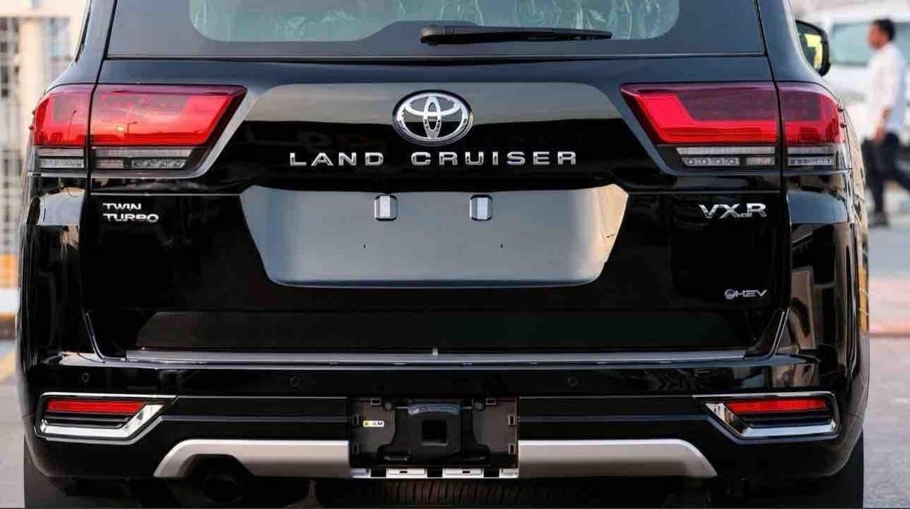 تويوتا لاند كروزر VXR 3.5TT VXR HUD-JBL SPEAKERS-YM2026