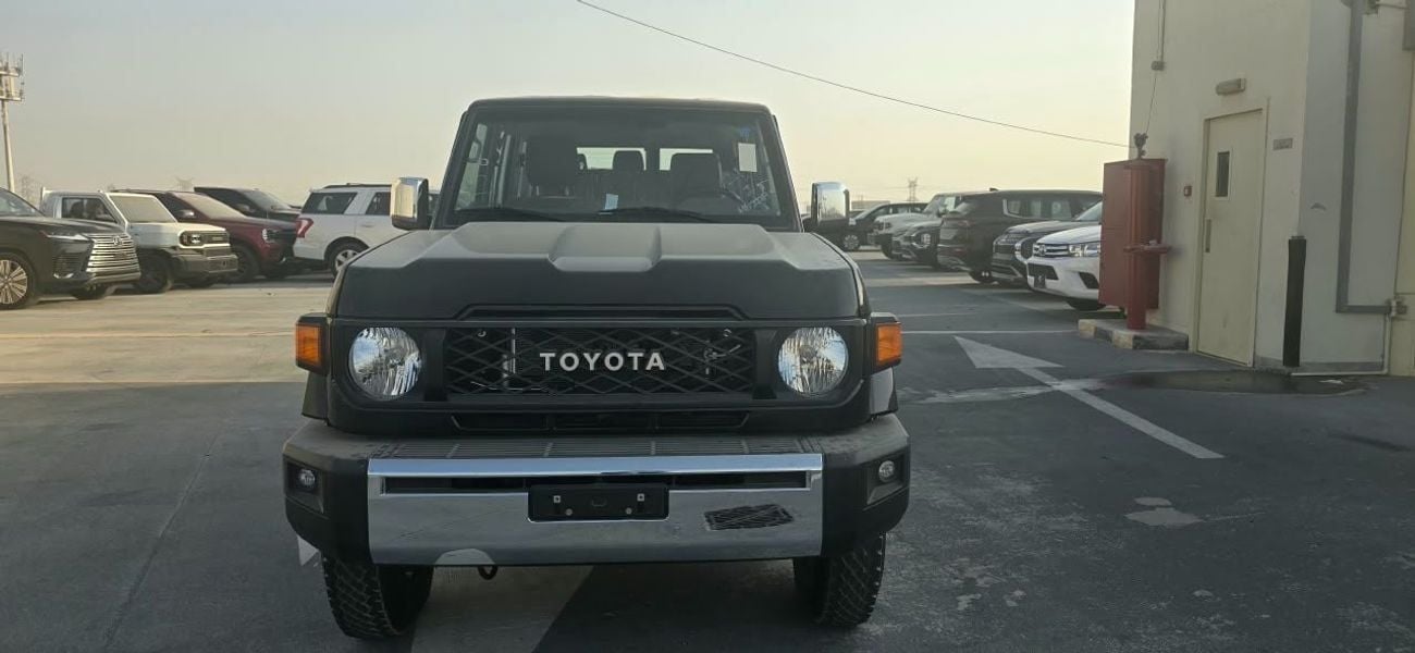 Toyota Land Cruiser 70 LC76 LX