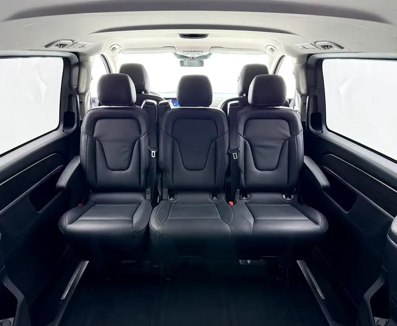 Mercedes Benz V300 V300, Mercedes Warranty + Service Pack, Full MB Service History, Low Km, GCC