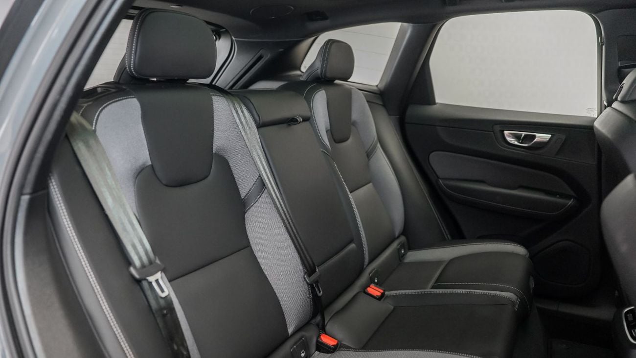 Volvo XC60 B5 Ultimate Dark