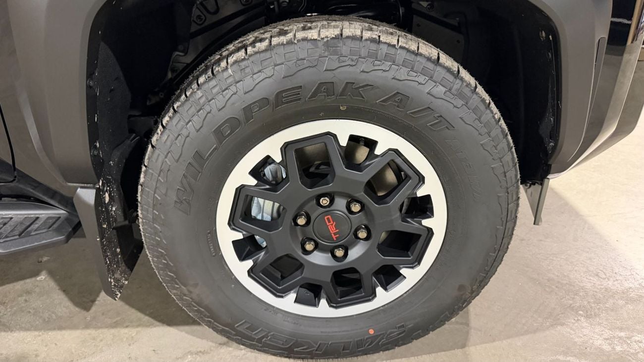 تويوتا فور رنر TRD OFFROAD PREMIUM بنزين TRD OFFROAD PREMIUM 5-Str