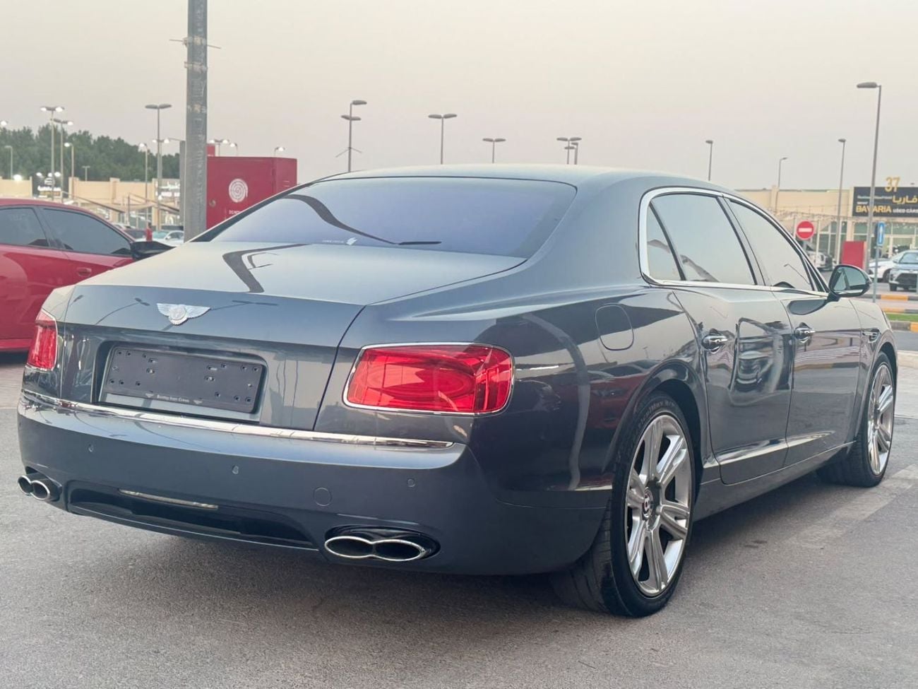 بنتلي فلاينج سبور V8