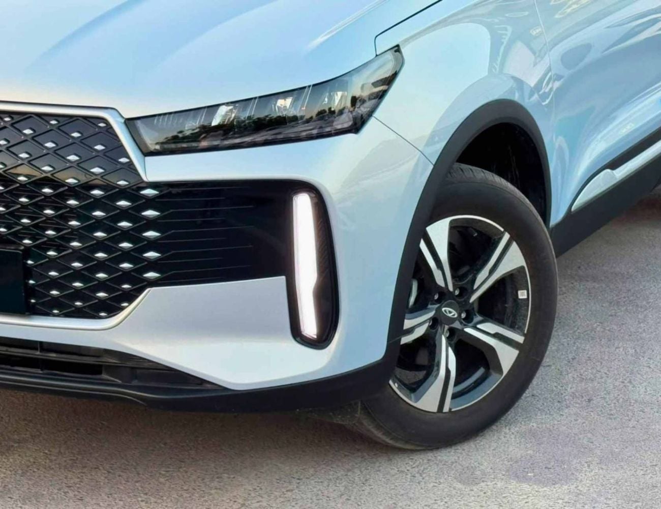 شيري تيجو 4 برو COMFORT || 1.5L PETROL V4 FWD || DVD+CAMERA / REAR PARKING SENSOR (CODE # TG4CFO)