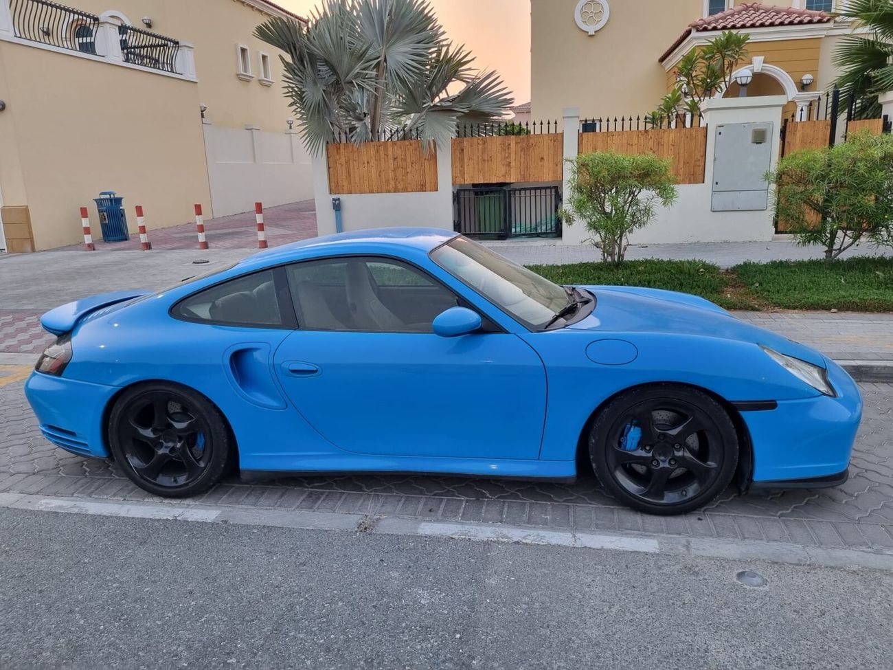 Porsche 911 TURBO