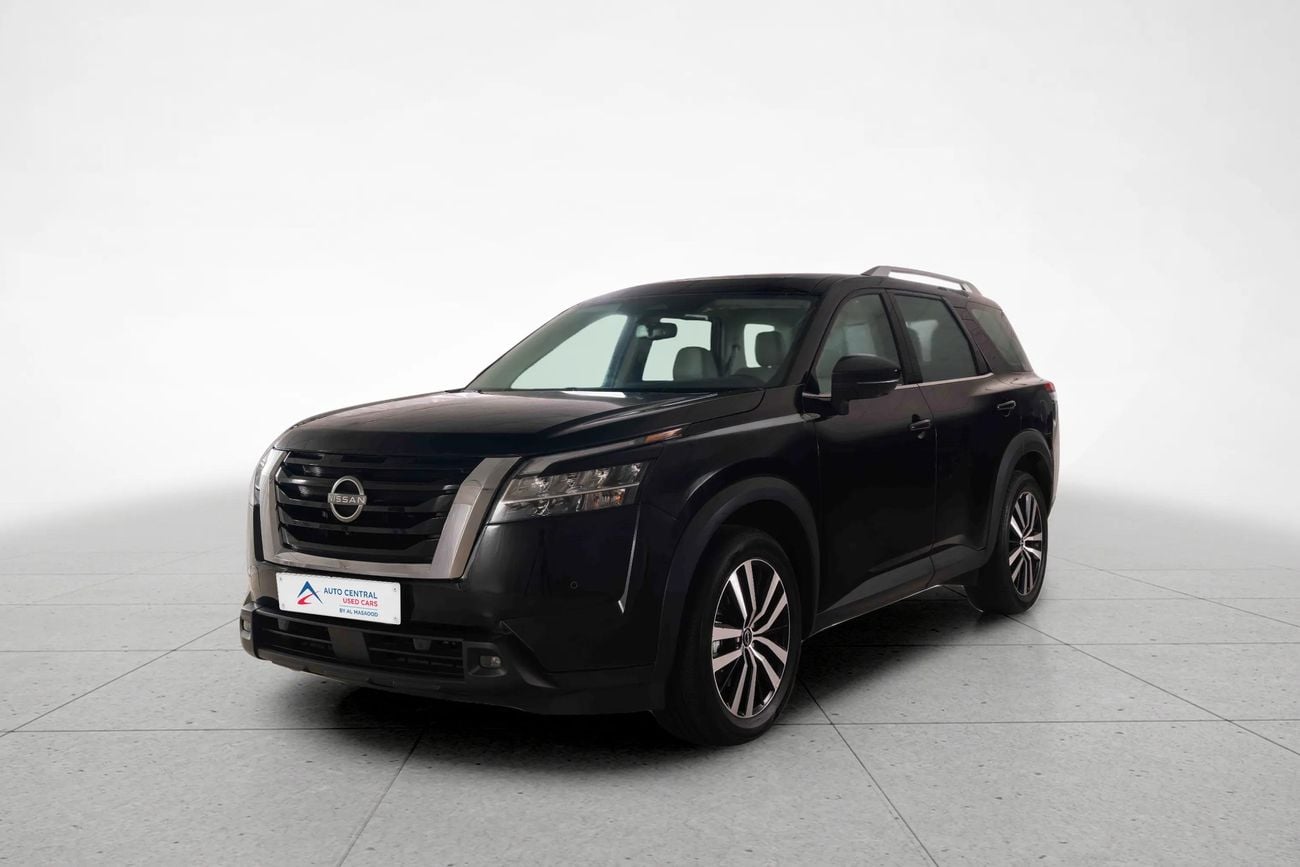Nissan Pathfinder SV 3.5