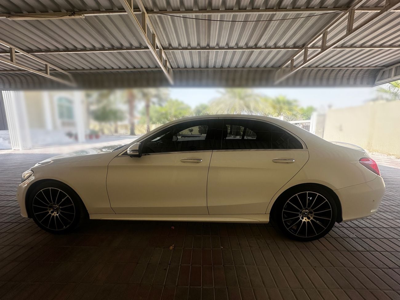 Mercedes Benz C200 AVANTGARDE