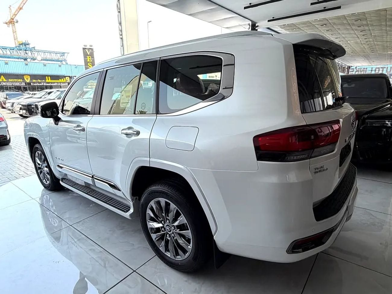 Toyota Land Cruiser VXR GCC Specs
