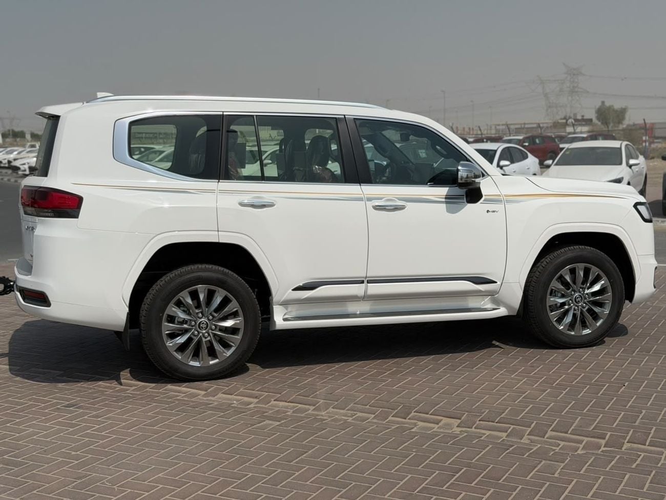 Toyota Land Cruiser VXR Toyota LC300 VXR 3.5 hybrid 2026 full option GCC