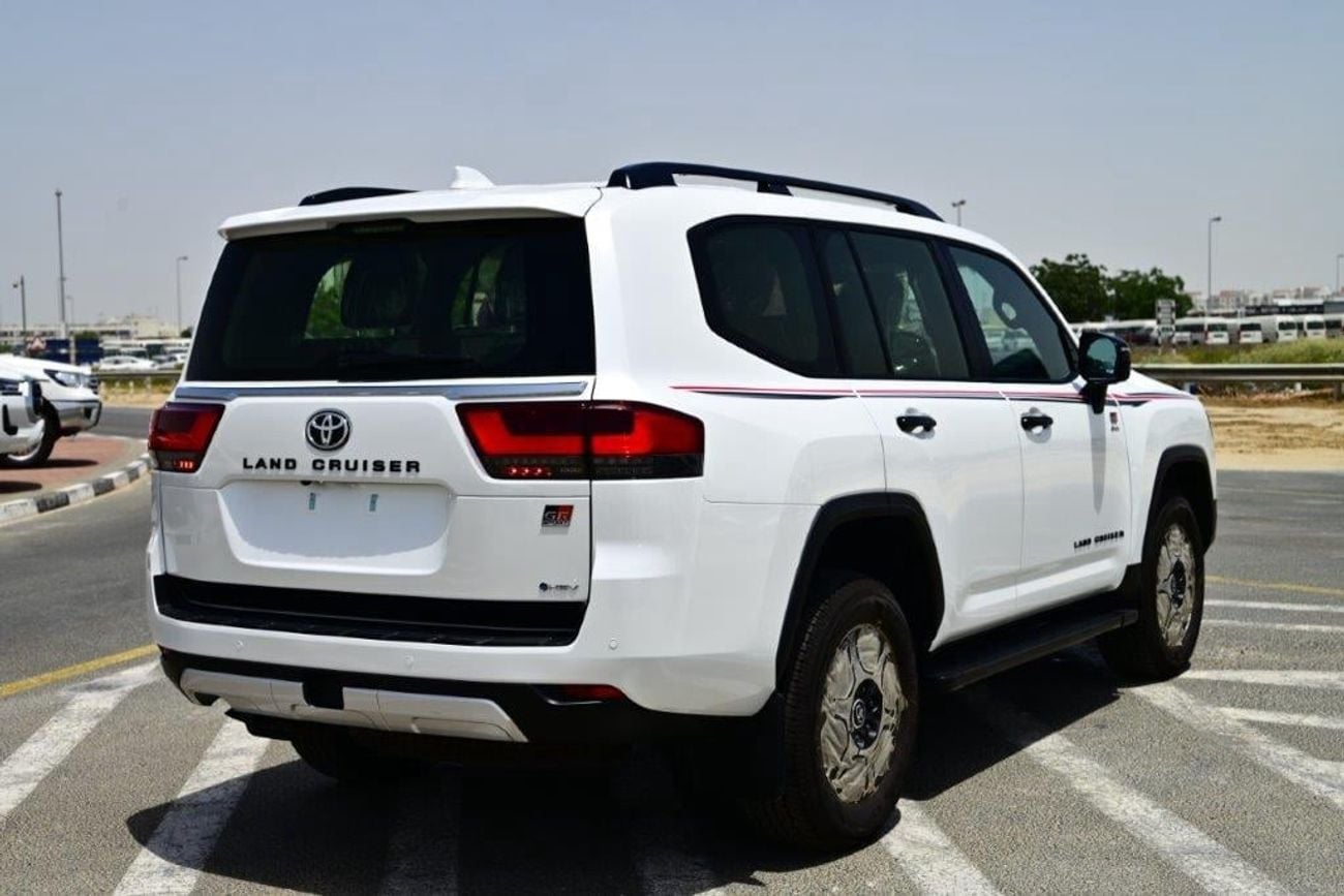 تويوتا لاند كروزر GR SPORT Toyota GR Sport 3.5L Hybrid 2025