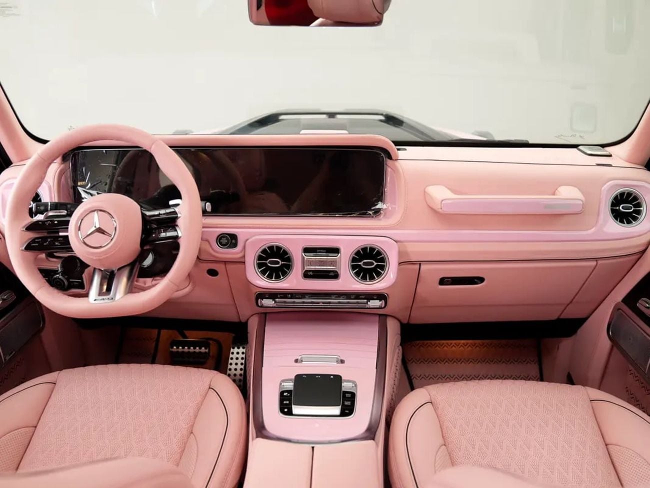 Mercedes Benz G63 AMG STANDARD EXCLUSIVE G63 AMG | WARRANTY | Pink Leather Interior | Carbon Exterior Package