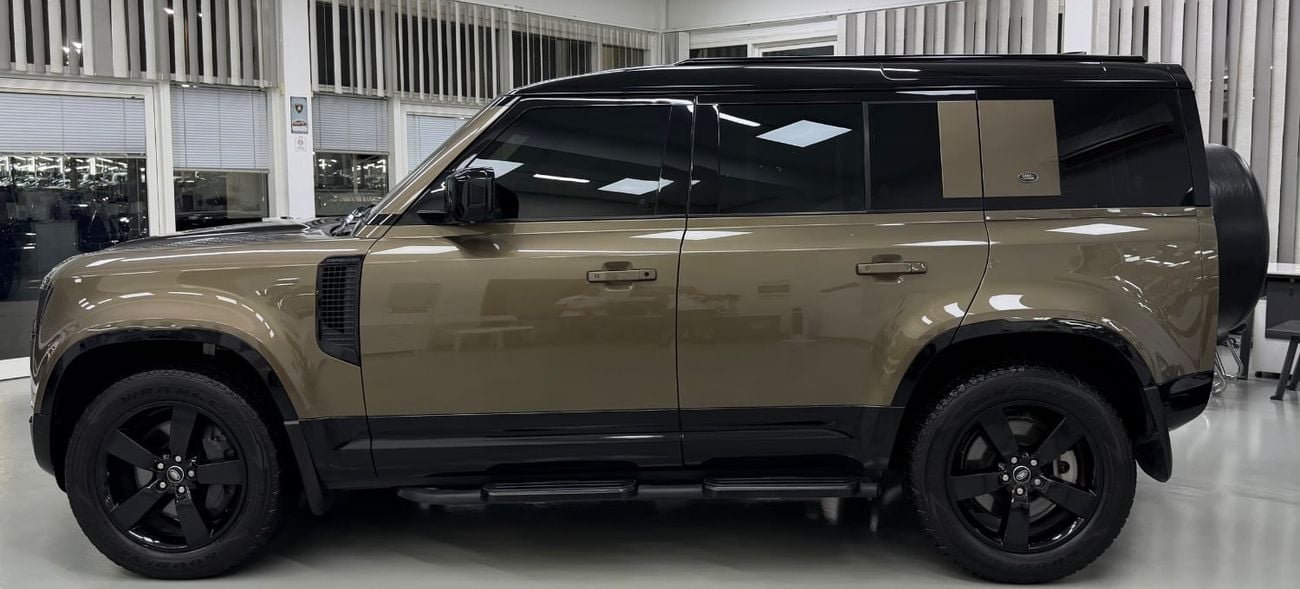 لاند روفر ديفندر 110 HSE P400