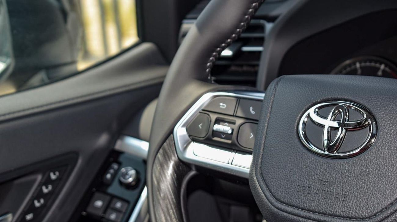 Toyota Land Cruiser GR SPORT LANDCRUISER DIESEL 3.3L