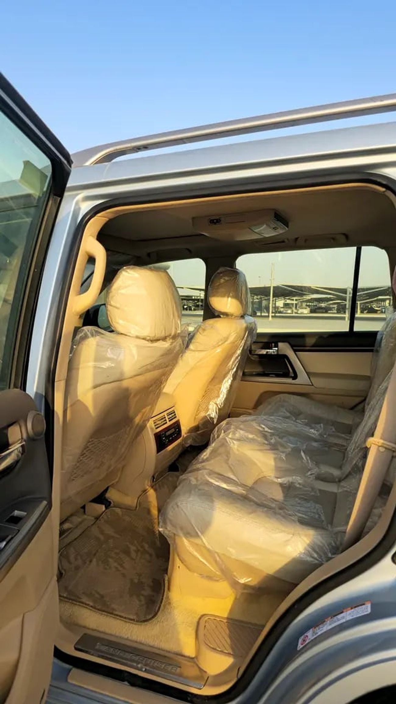Toyota Land Cruiser VXR V8 5.7L GCC Specs