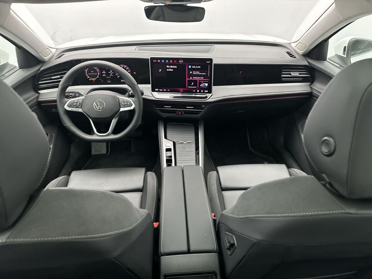 Volkswagen Passat HIGHLINE Passat B-Line Comfortline 1.5L | Ex-Demo | Full Safety Package | ACC | Keyless Entry | LED Headlight