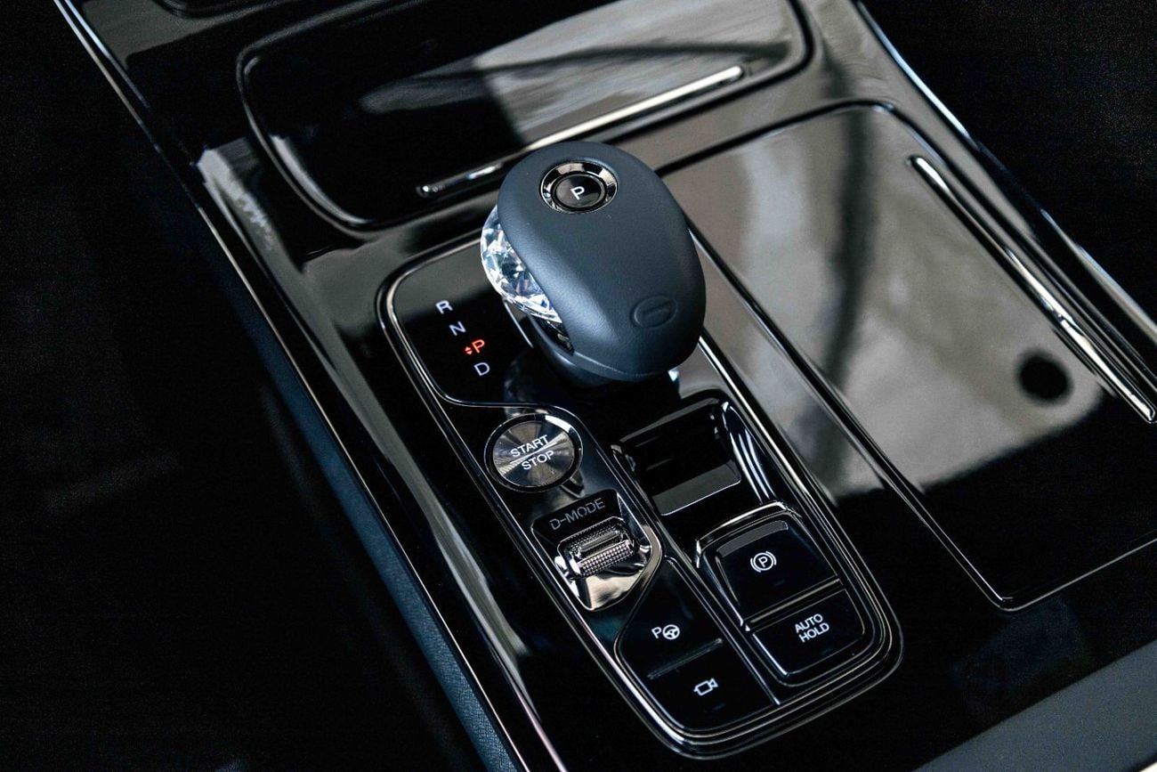 GAC M8 GX 2.0L BLACK INSIDE RED AND BLACK | EXPORT ONLY