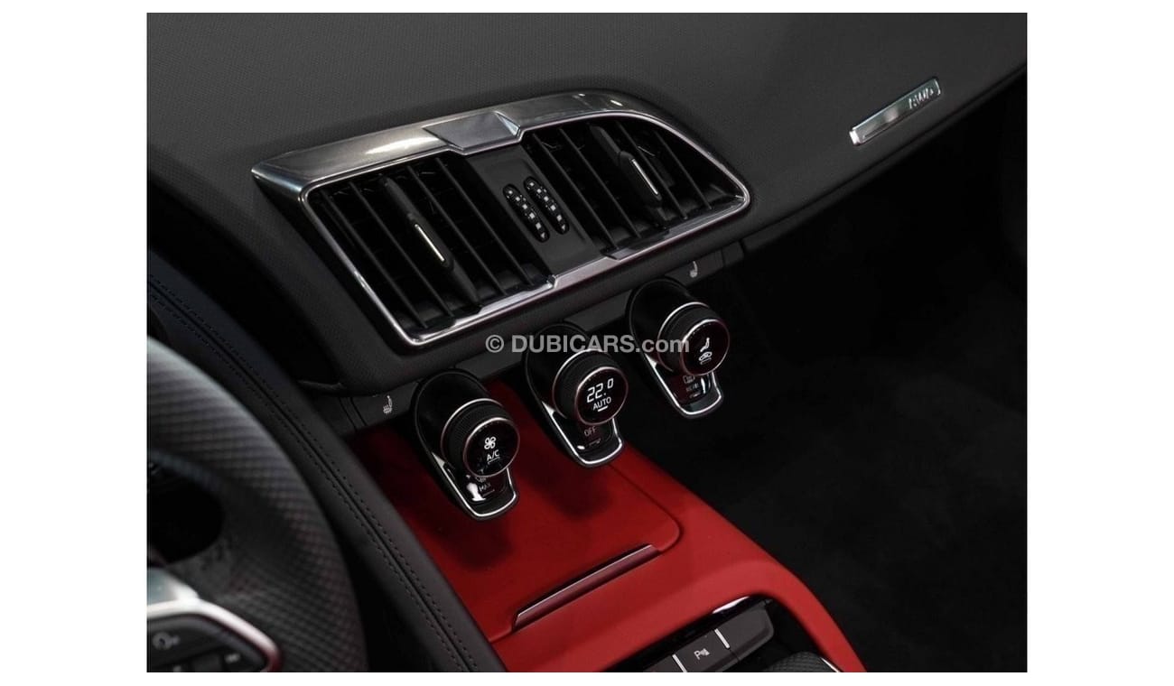 أودي R8 2023 - BRAND NEW R8 - 3 YEARS WARRANTY - SPECIAL COLOR - SIDE BLADES - FINE NAPPA - DIAMOND SEATS