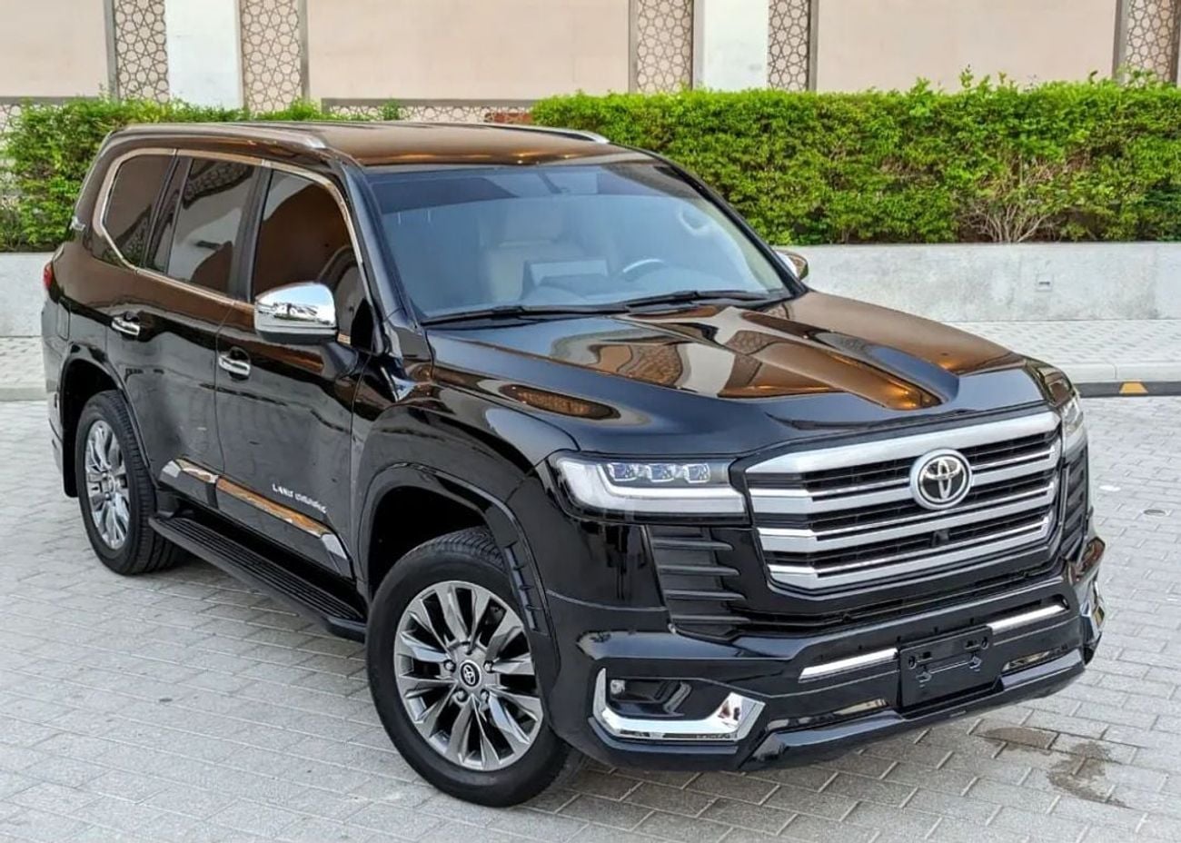 Toyota Land Cruiser Toyota landcruise 2014Model Facelifte 2025 V6 4.0L petrol Engine Colour Black push start Transmissio
