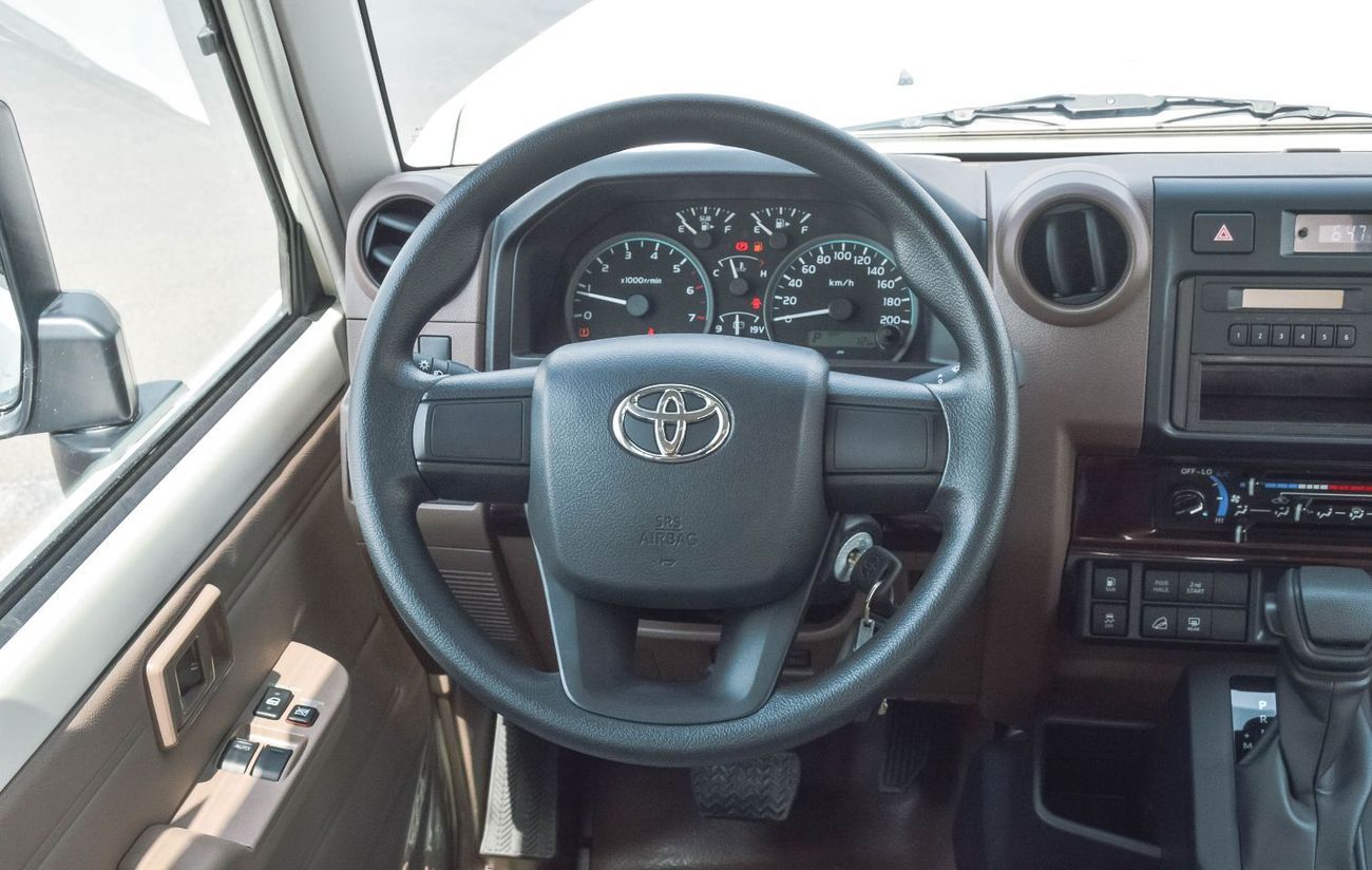 تويوتا لاند كروزر 70 LC 78 HARDTOP 4.0L MT TOYOTA LAND CRUISER AMBULANCE 4.0L 4WD AT SUV 2025