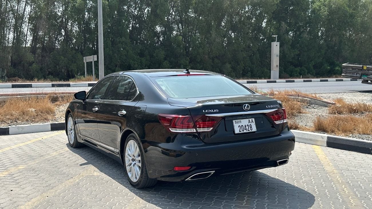 Lexus LS600h L