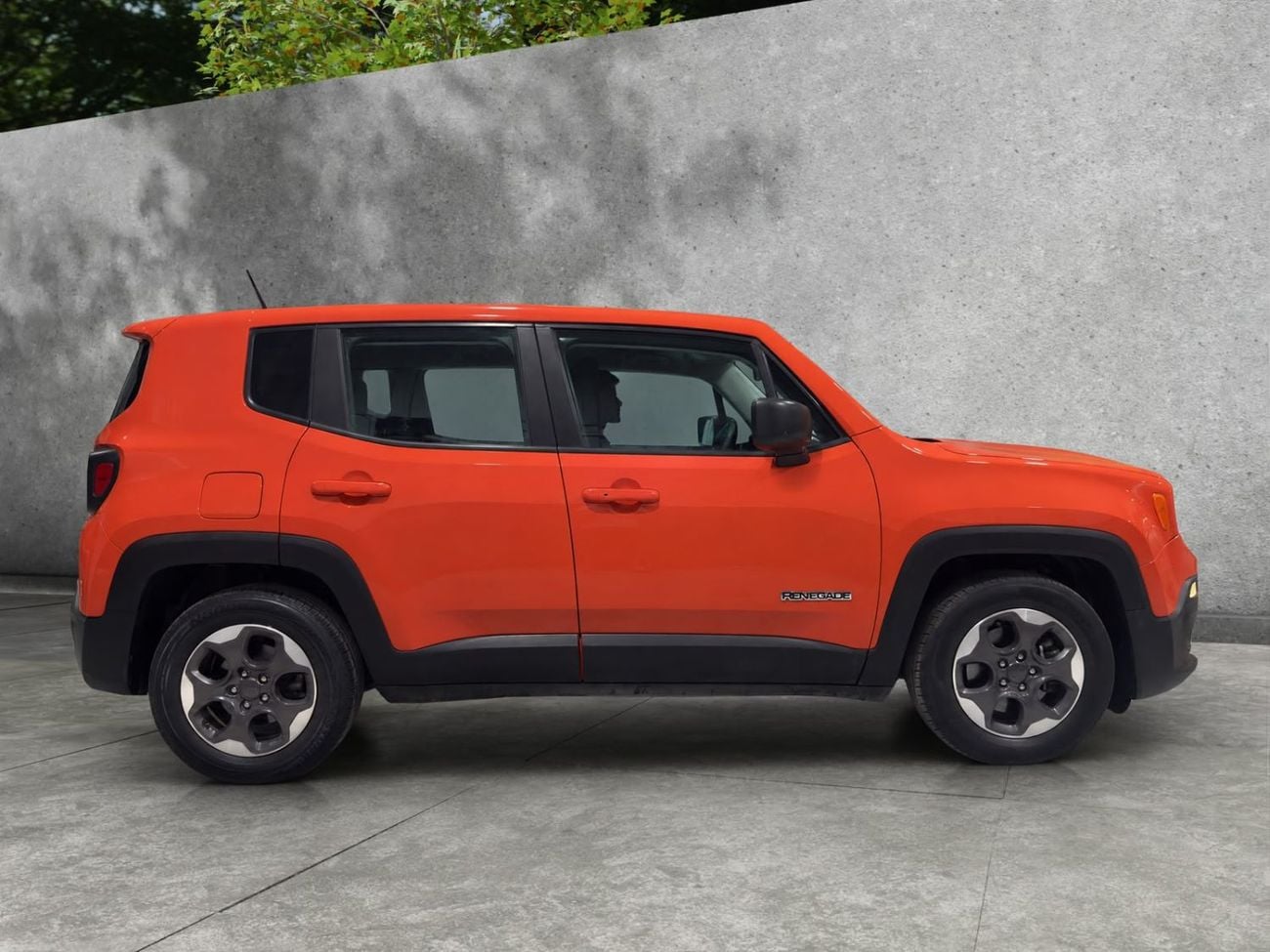 Jeep Renegade SPORT 2017 Jeep Renegade Sport 2.4L MultiAir | GCC | Accident Free | Error Free | Cheapest in Market