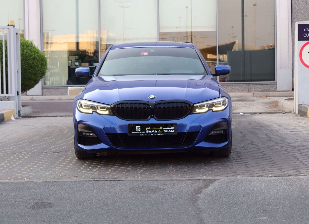BMW 330i M SPORT
