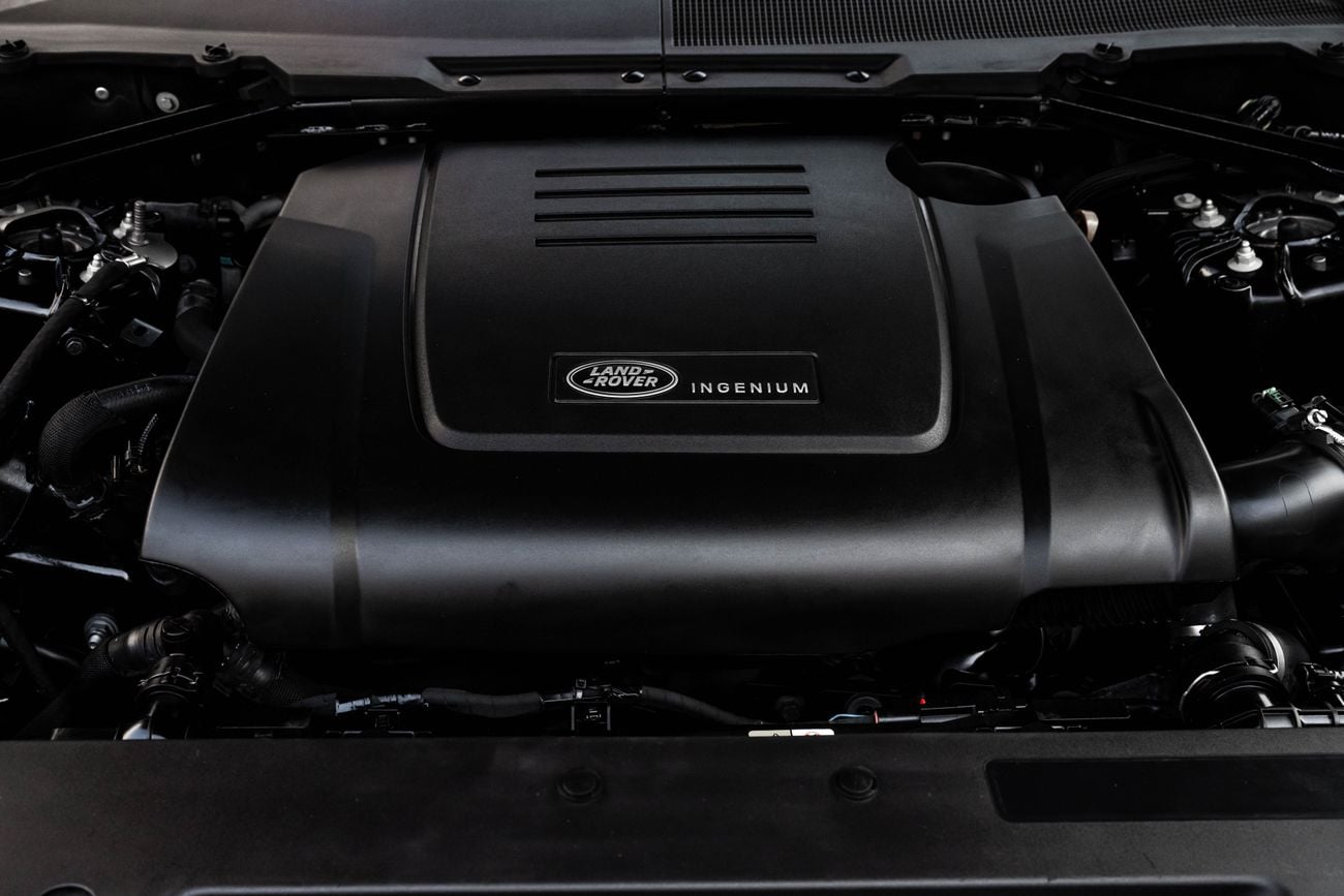 Land Rover Defender 90 X-Dynamic Defender 90 X-Dynamic SE P300 | 4,309 P.M | 0% Downpayment | WARRANTY