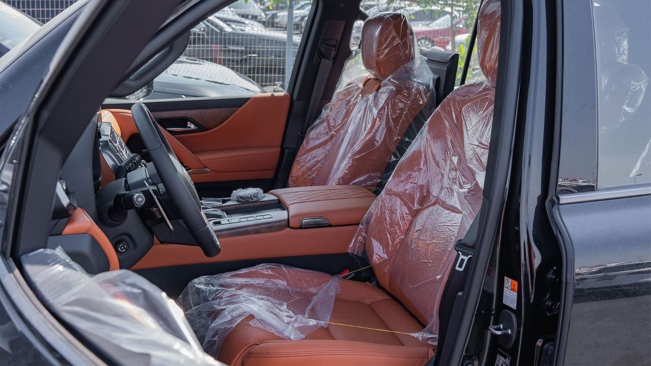 لكزس LX 600 VIP لكزس LX600 KURO موديل 2026، محرك بنزين سعة 3.5 لتر، ناقل حركة أوتوماتيكي (إصدار أسود)