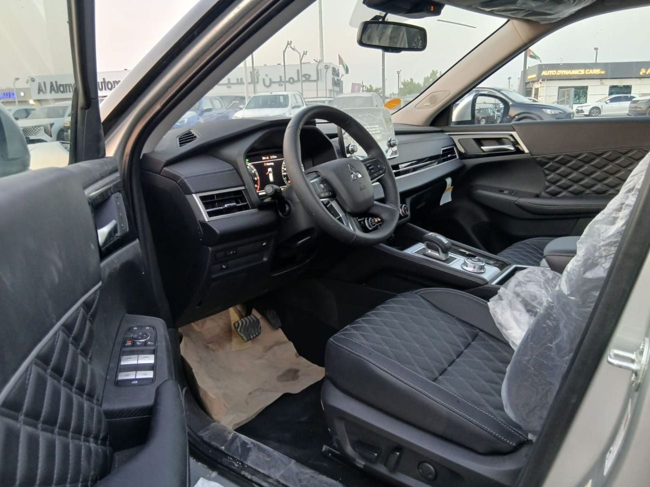 Mitsubishi Outlander PREMIUM