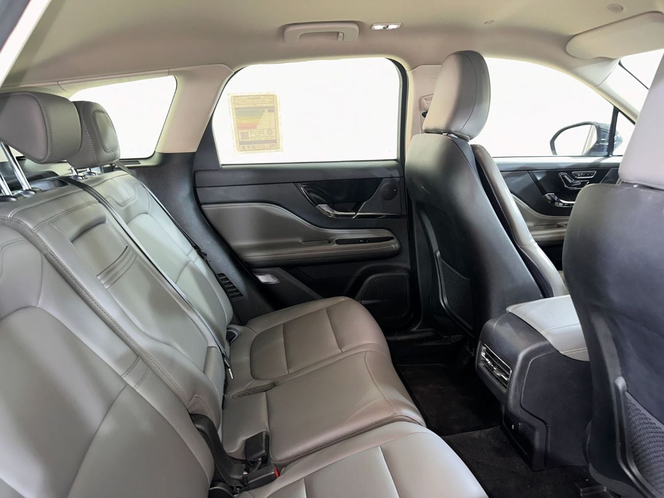 Lincoln Corsair RESERVE COR123 / AL TAYER MOTORS / AL QOUZ SHOWROOM